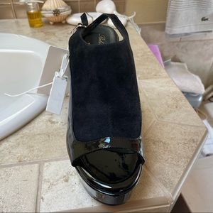 Leather sling back pumps